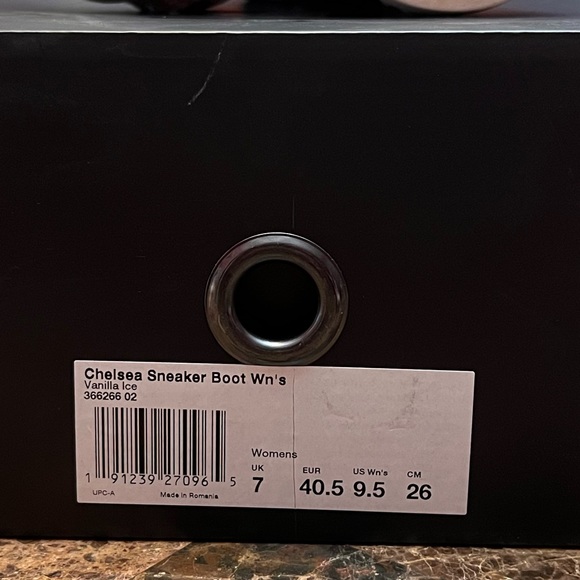 Fenty Chelsea Sneaker Boot - Picture 7 of 8